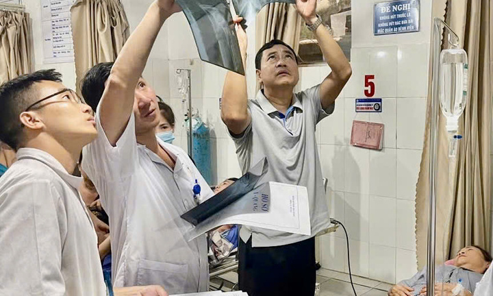 Không thu viện phí các nạn nhân vụ sạt lở đất ở Hà Giang