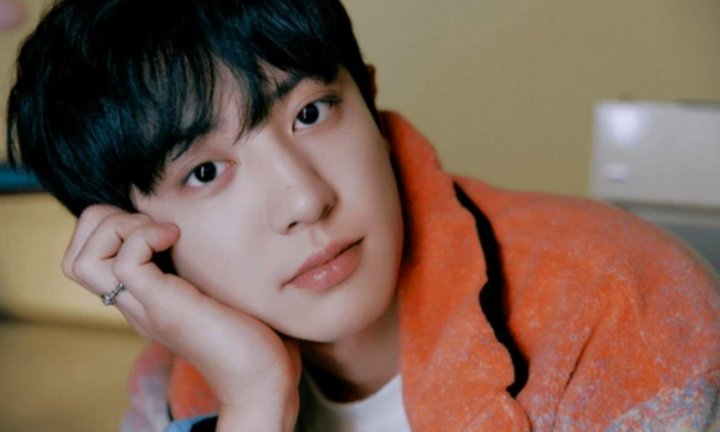 Sao Hàn 30/9: Thành viên EXO hát 'See tình', ngoại hình Hyun Bin sau khi bị chê