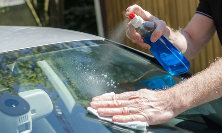 Cách xử lý kính lái bị mốc