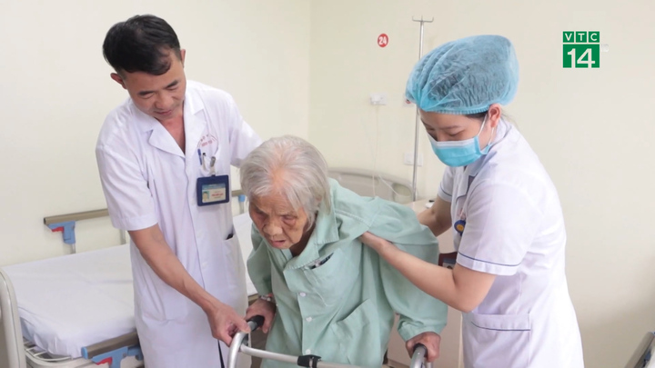 Hy hữu cụ bà 113 tuổi được thay khớp thành công