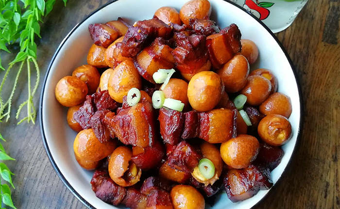 Cách làm thịt kho trứng cút kiểu Trung Quốc 