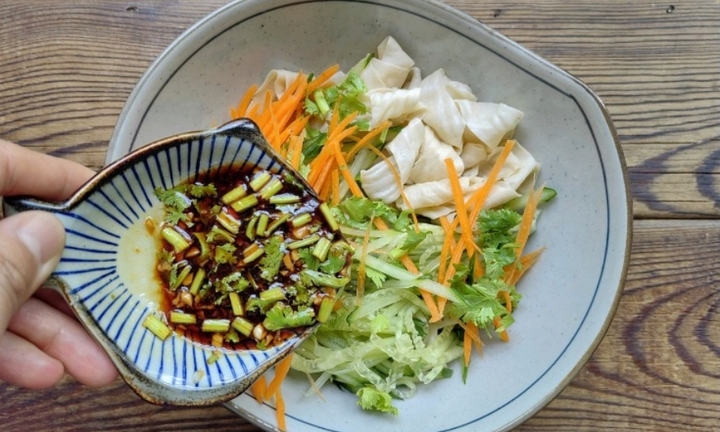 Cách làm váng đậu trộn rau củ đơn giản