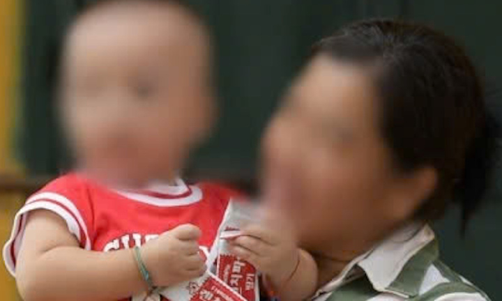 Hoàn cảnh éo le của em bé người nước ngoài sinh ra trong trại giam Việt Nam