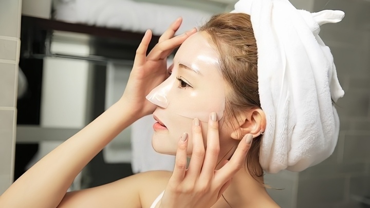 Đắp mặt nạ giấy xong có cần rửa mặt?