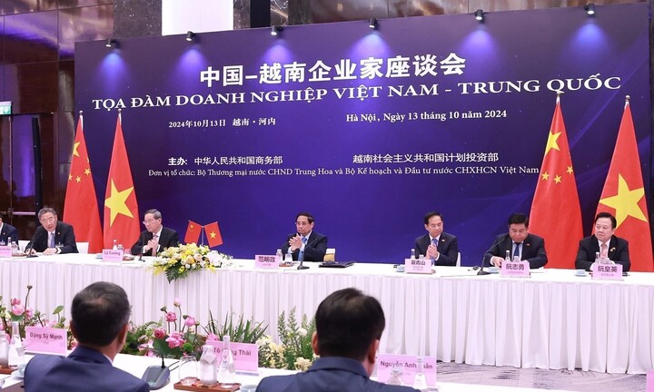 Thủ tướng Phạm Minh Chính, Thủ tướng Lý Cường dự Tọa đàm DN Việt Nam-Trung Quốc