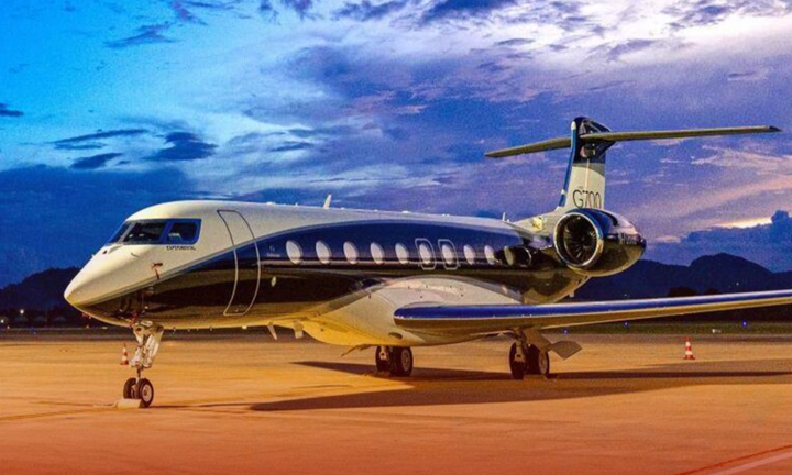Loạt chuyên cơ Gulfstream chở người giàu nhất hành tinh đổ bộ sân bay Đà Nẵng