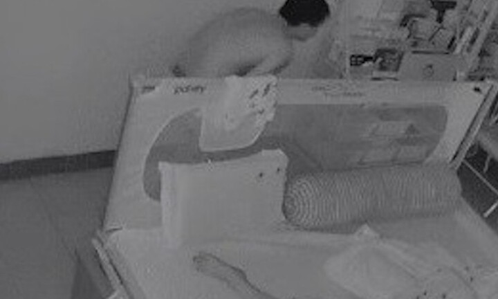 Gã đạo chích 'khoả thân' khi đột nhập nhà dân ra đầu thú