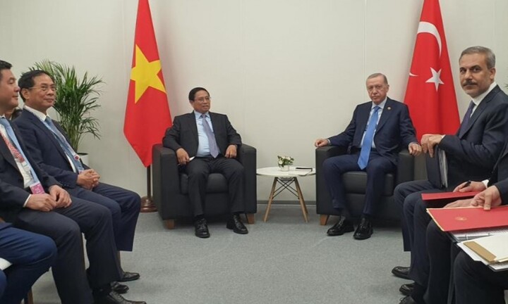 Thủ tướng Phạm Minh Chính gặp Tổng thống Thổ Nhĩ Kỳ Recep Tayyip Erdogan