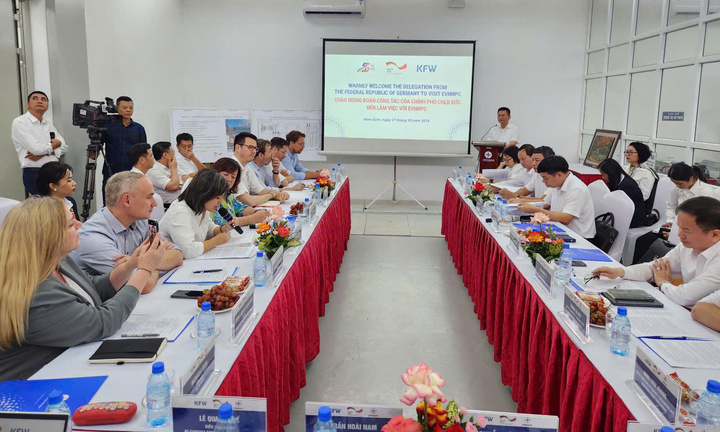 Đoàn công tác Bộ Hợp tác và Phát triển Kinh tế CHLB Đức làm việc với EVNNPC