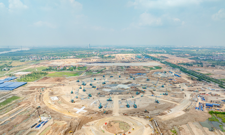 Cận cảnh đại công trường thi công Trung tâm hội chợ triển lãm quốc gia mới