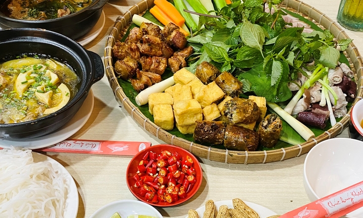 Điểm tên nhà hàng, quán ăn chuyên ẩm thực miền Bắc ngon ở TP.HCM