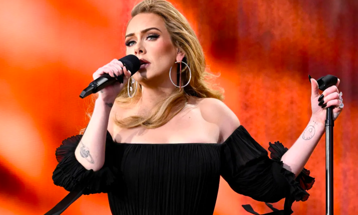 Adele mắc bệnh nghiêm trọng, đau đớn muốn cắt bỏ tai