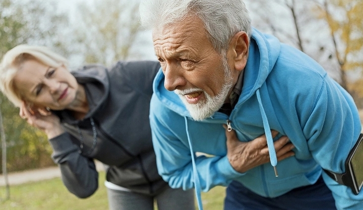 3 nhóm người cần hạn chế đi bộ 
