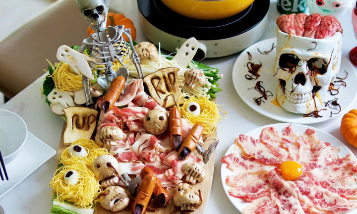Dân mạng so tài bằng các mâm tiệc Halloween 'nhìn là giật mình'