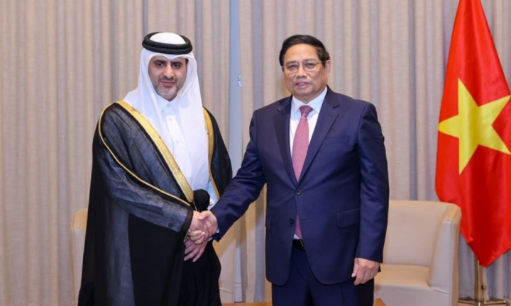 Thủ tướng Phạm Minh Chính tiếp Chủ tịch Cơ quan Đầu tư Qatar