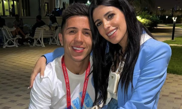 Nhà vô địch World Cup bỏ vợ con, hé lộ lý do khiến dân mạng bất bình