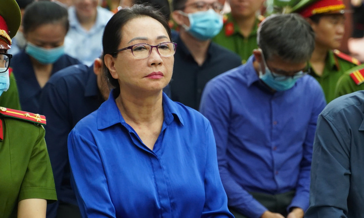 Trương Mỹ Lan xin lại biệt thự cổ, du thuyền, 19 ô tô