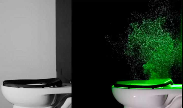 Thói quen đóng nắp bồn cầu trước khi xả nước và sự thật bất ngờ phía sau