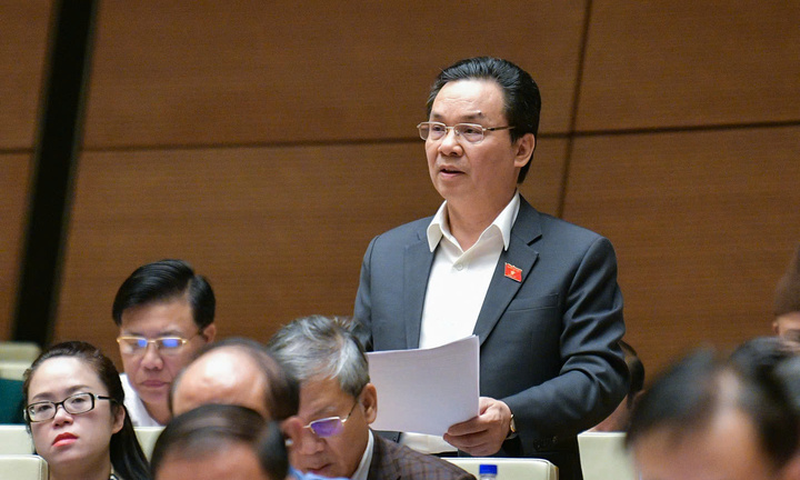 ĐBQH: Ngân sách đầu tư y tế thấp, bệnh nhân phải 'cõng' cả lãi suất ngân hàng