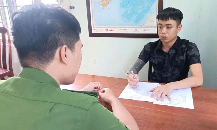 Nam thanh niên xông vào quán cà phê bắn người rồi bỏ trốn