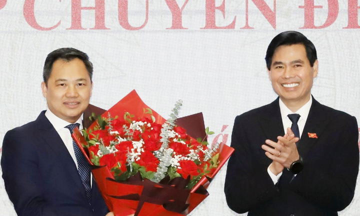 Ông Nguyễn Đình Việt làm Chủ tịch UBND tỉnh Sơn La