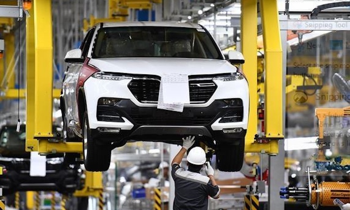 Ô tô sản xuất trong nước đạt đỉnh, xe mới dồi dào cho đợt cao điểm cuối năm