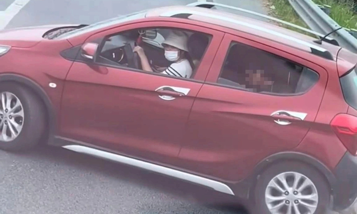 Tin tai nạn giao thông mới nhất 7/11: Tước bằng lái tài xế quay đầu trên cao tốc