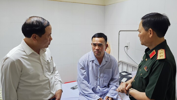 Phi công kể khoảnh khắc sinh tử khi nhảy dù khỏi máy bay ở Bình Định