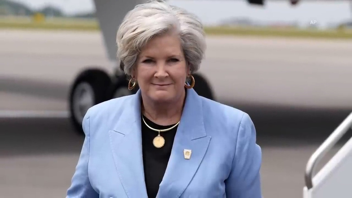 Nữ Chánh Văn phòng Nhà Trắng vừa được ông Trump bổ nhiệm là ai?