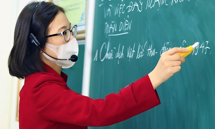 Đề xuất cấm nhà giáo ép buộc người học nộp các khoản tiền ngoài quy định