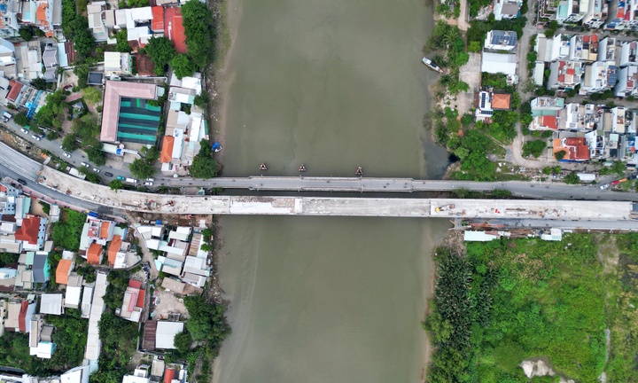 Cầu hơn 700 tỷ ở TP.HCM sắp thông xe sau nhiều năm lỡ hẹn