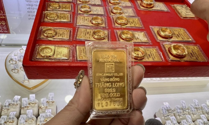 Chuyên gia: Giá vàng biến động mạnh, đầu tư tiềm ẩn rủi ro