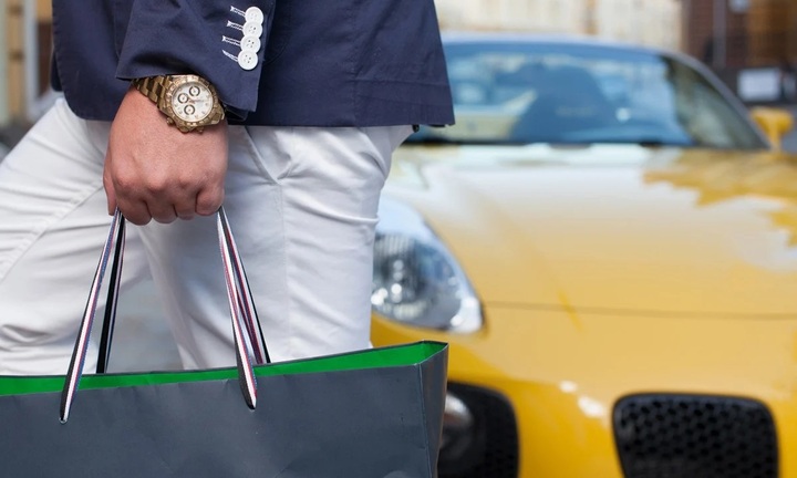 Khoe quà sinh nhật 631 tỷ đồng, chàng trai bị bắt vì tội làm giả tài sản