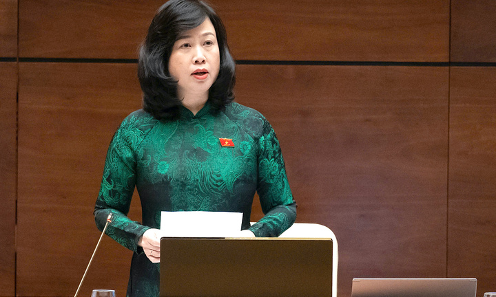 Bộ trưởng Y tế đeo khẩu trang, bịt mặt ra hiệu thuốc 'thử mua thuốc không đơn'