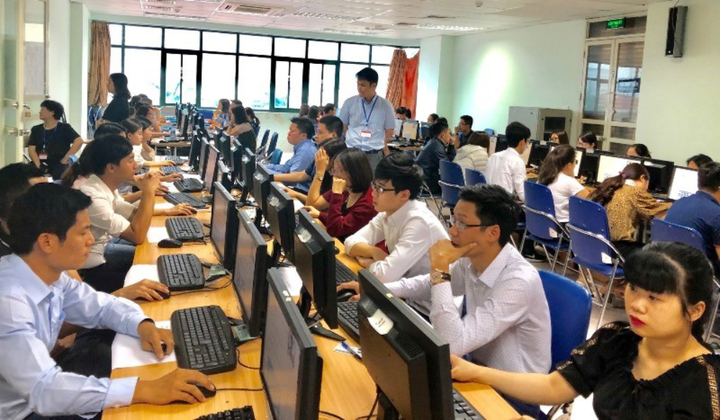 Hà Nội dự kiến chi hơn 9.900 tỷ đồng mỗi năm tăng thu nhập cho cán bộ, công chức