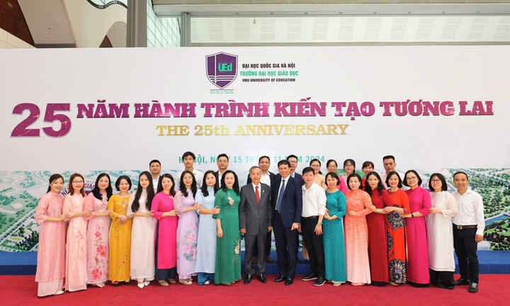 Kỷ niệm 25 năm thành lập trường Đại học Giáo dục
