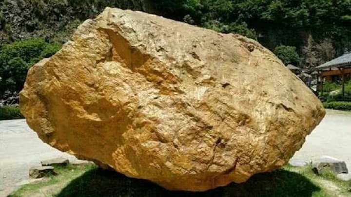 Tảng vàng 45 tấn nằm lộ thiên ở Trung Quốc không ai dám lấy