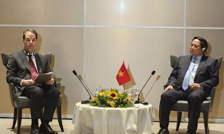 Thủ tướng Phạm Minh Chính tiếp lãnh đạo Tập đoàn Embraer