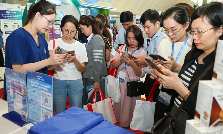 Chiến lược đào tạo giúp Long Châu chăm sóc sức khỏe hơn 20 triệu khách hàng