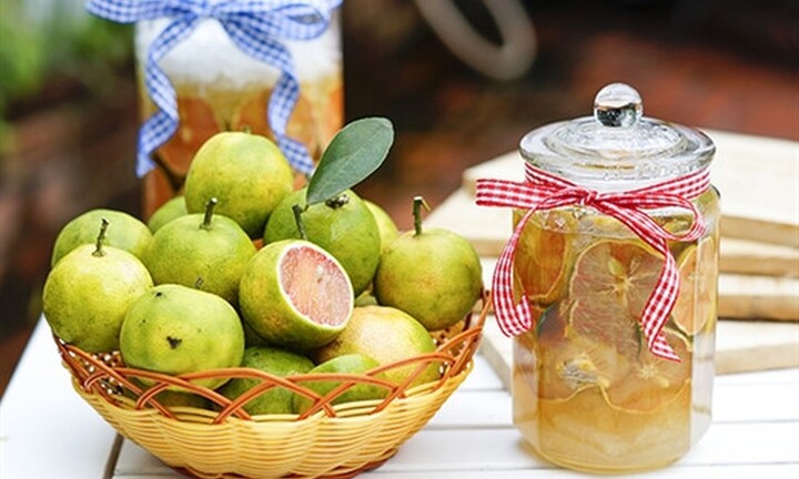 Cách ngâm chanh đào đường phèn mật ong chữa ho