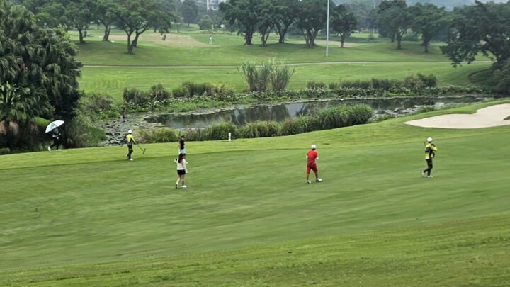 Hạ chức trưởng phòng ở Phú Thọ đi đánh golf trong giờ hành chính