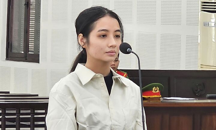 Nữ phiên dịch tổ chức cho người Trung Quốc cư trú trái phép tại Đà Nẵng