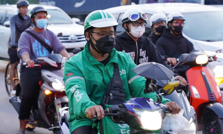 Dự báo thời tiết TP.HCM ngày 22/11: Trời nắng, nền nhiệt 30-34 độ C