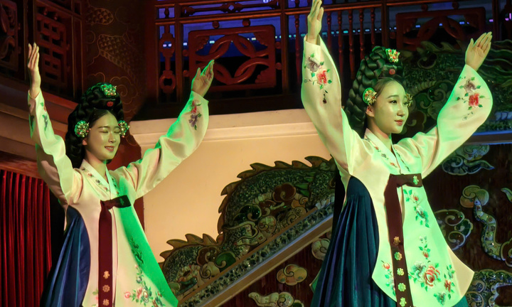  'Vũ điệu thời gian' của những nghệ nhân Hàn Quốc ở Festival Huế 2024