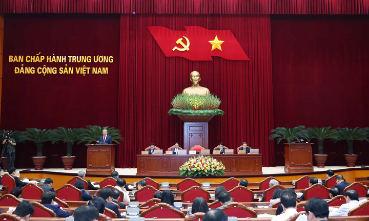 Trung ương cho ý kiến nhân sự Bộ trưởng Tài chính và Giao thông vận tải
