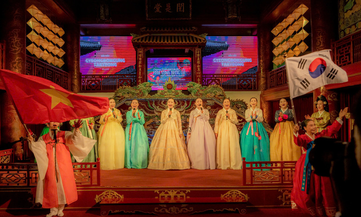 Giao lưu nghệ thuật truyền thống cung đình Huế và Hàn Quốc