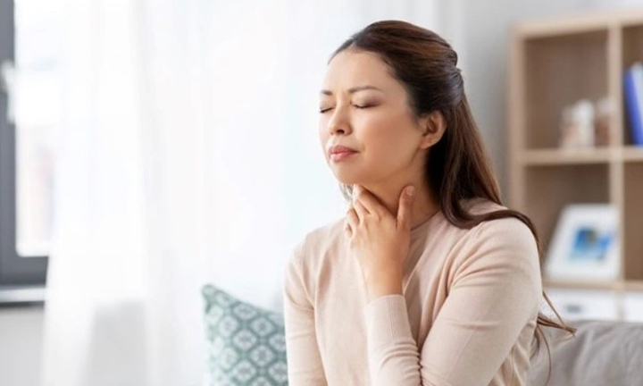 4 cách trị đau họng dễ làm lại hiệu quả khi trời chuyển lạnh