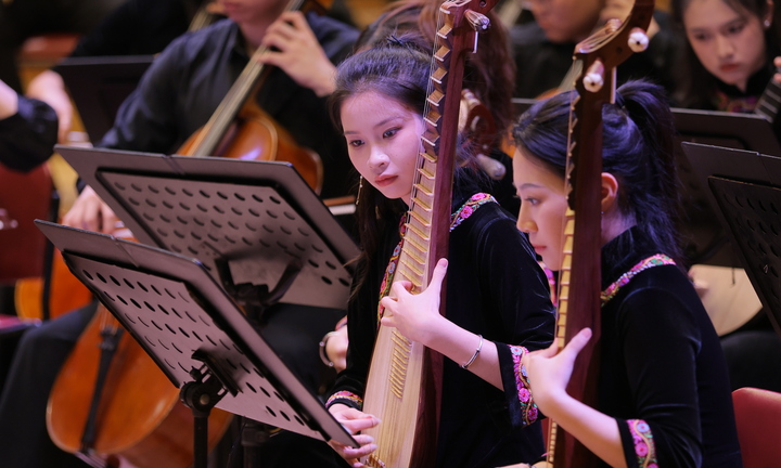 Dàn nhạc nổi tiếng Trung Quốc biểu diễn nhạc phim 'Thần điêu đại hiệp' ở Hà Nội