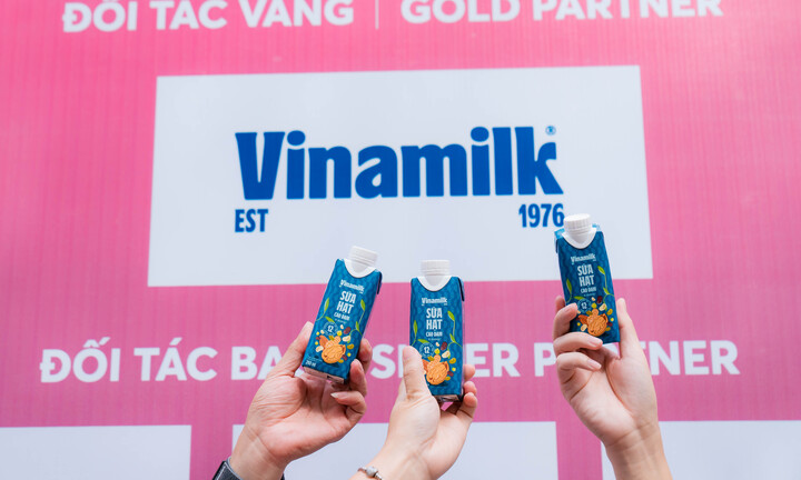 Vinamilk tài trợ '132 kg đạm' cho 11.000 runner VnExpress Marathon Hà Nội