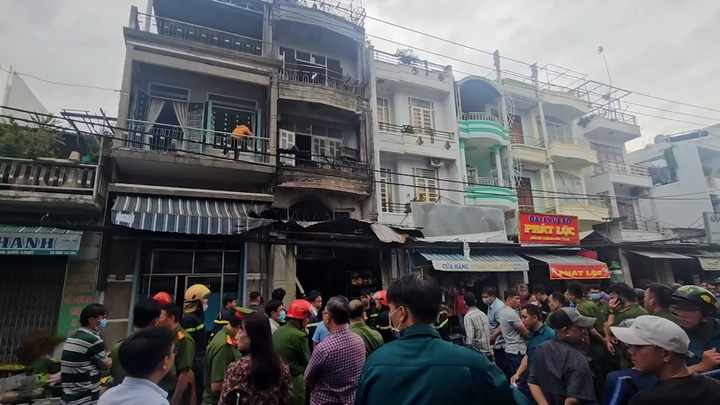 Hiện trường nhà 3 tầng cháy tan hoang khiến 4 người chết ở Nha Trang